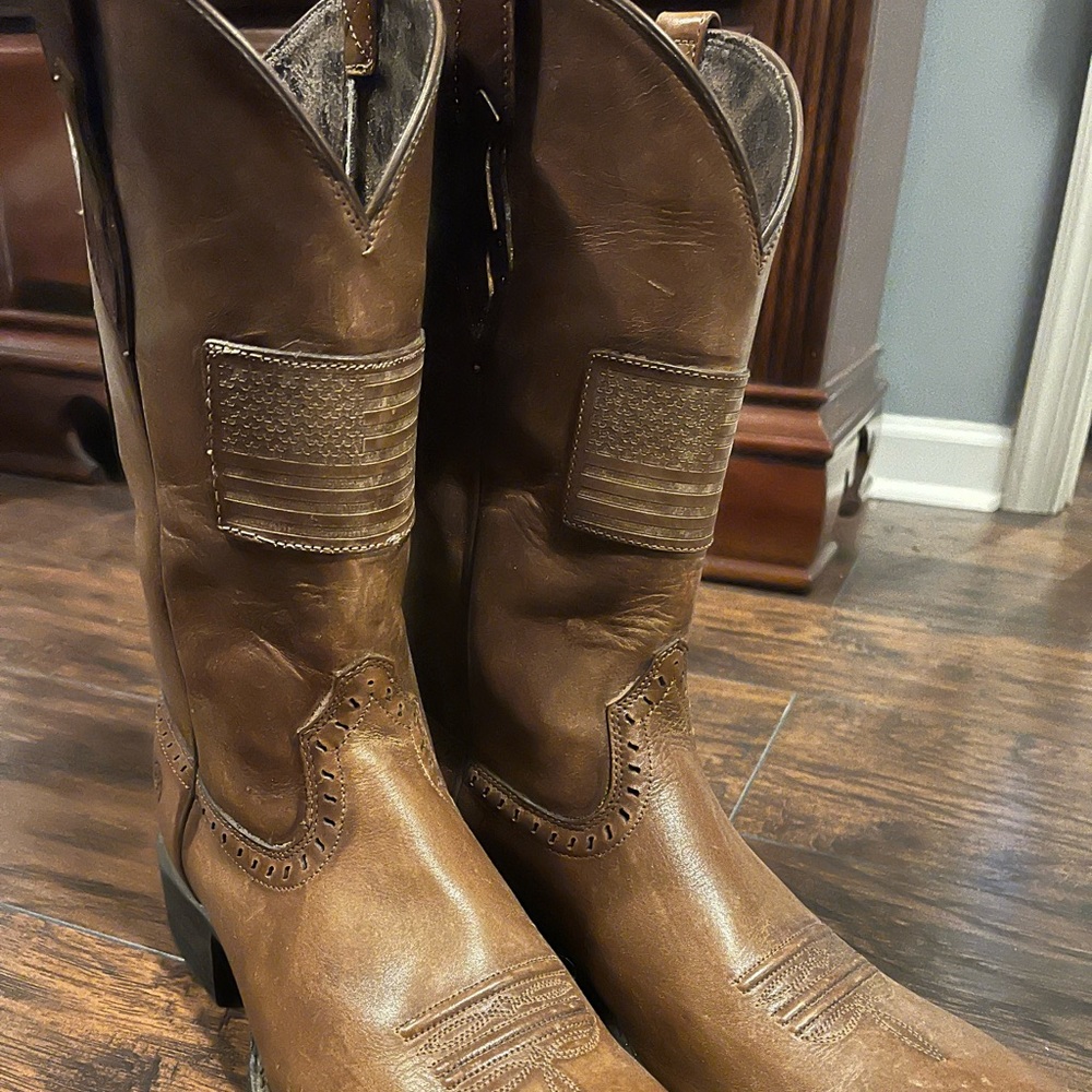 Ariat cowboy boots